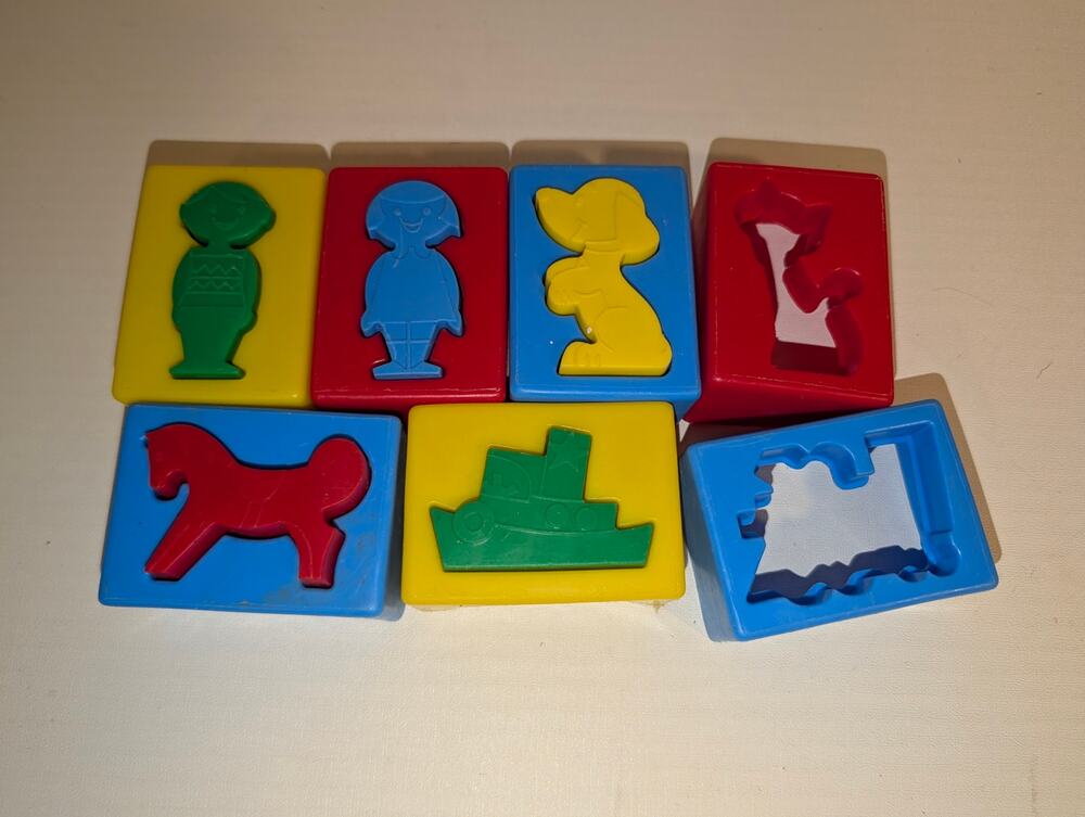Lot of Vintage KOHNER PUZZLE BLOCKS 1970’s – Matching Figures Shapes Toy
